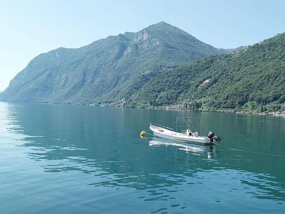 Apartament Casa Elly Riva di Solto