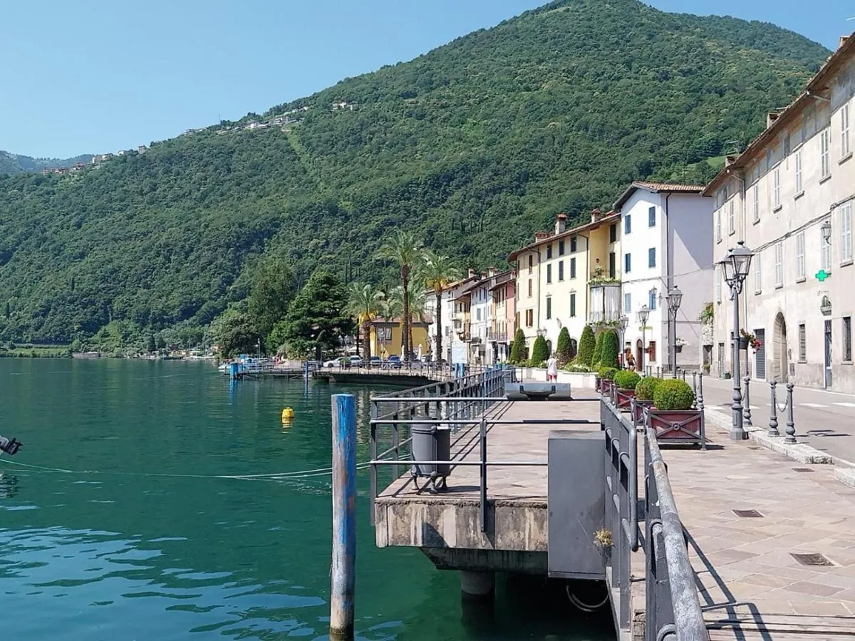 Apartament Casa Elly Riva di Solto